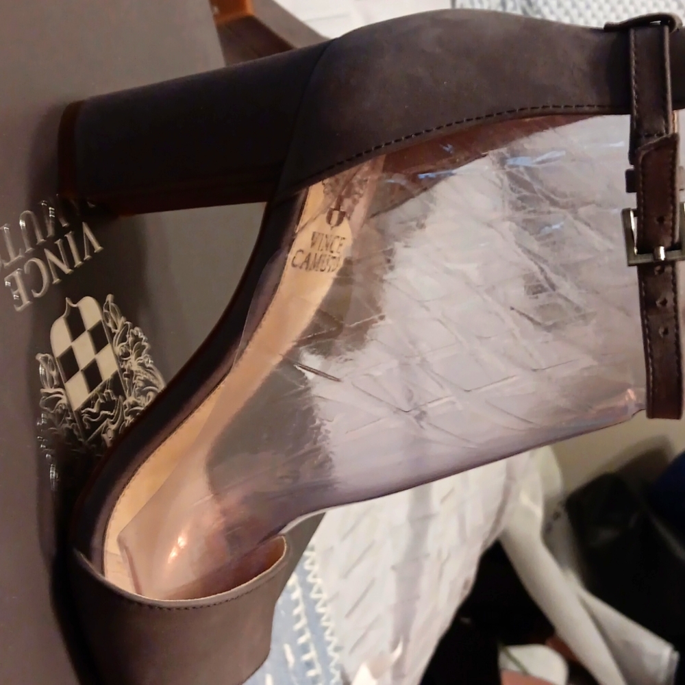 VINCE CAMUTO GREY HEEL 3 IN shoe